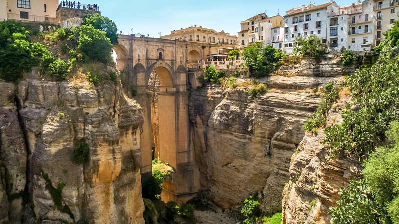 Udflugt 2: Eventyr i Ronda  byen p klippen (inkl. frokost)